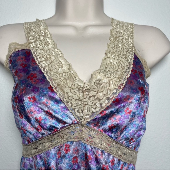 Women y2k Cami Top Medium‎ Purple Lace Fairy Ethereal Coquette Dainty Floral - Picture 2 of 9